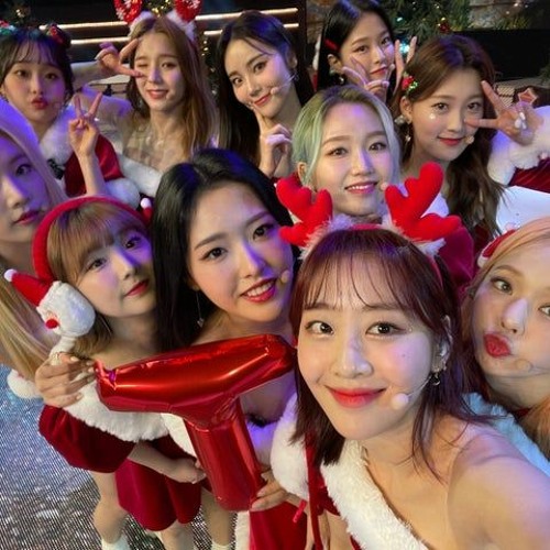LOONA - All I Want For Christmas Is You Christmas Special