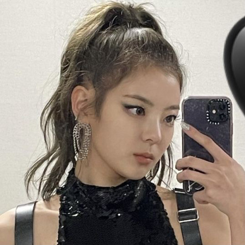 ITZY (Lia) Red ITZY THE 1ST WORLD TOUR CHECKMATE