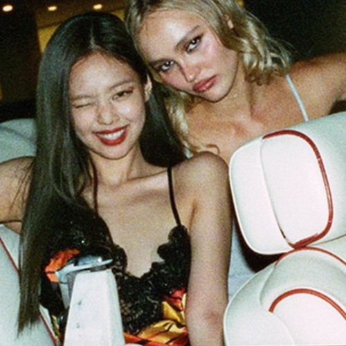The Weeknd JENNIE Lily Rose Depp - One Of The Girls sped