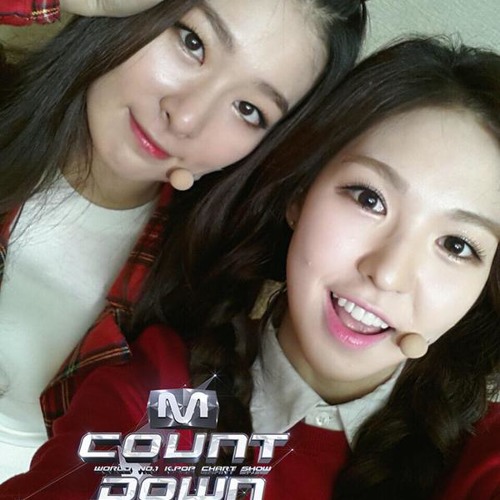 Red Velvet 레드벨벳 Seulgi and Wendy w Kangta - Doll (인형)