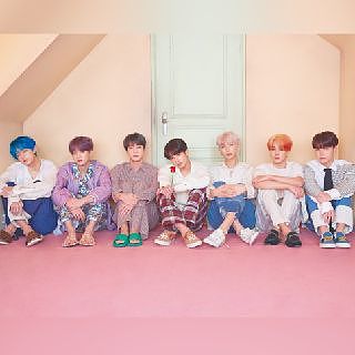 BTS - Boy With Luv(ft.Halsey)